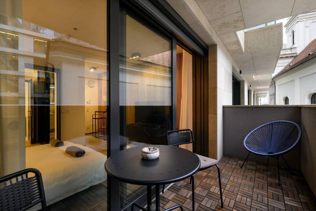 2Budapest Eye-Freegym And Sauna Luxury Home Экстерьер фото