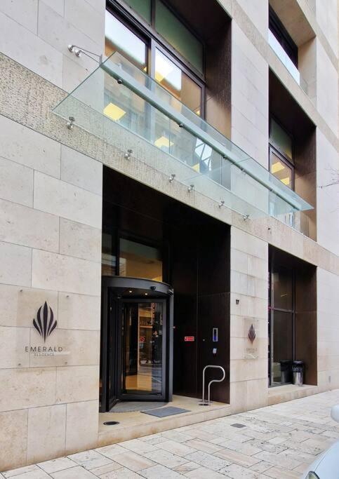 2Budapest Eye-Freegym And Sauna Luxury Home Экстерьер фото